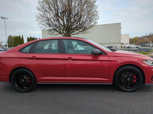 Deep Black Pearl 2025 Volkswagen Jetta GLI 2.0T Autobahn