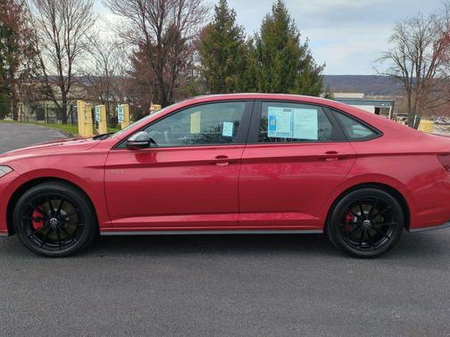 Deep Black Pearl 2025 Volkswagen Jetta GLI 2.0T Autobahn