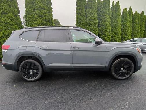 2025 Volkswagen Atlas 2.0T SE w/Technology 4MOTION