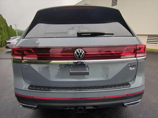 2025 Volkswagen Atlas 2.0T SE w/Technology 4MOTION