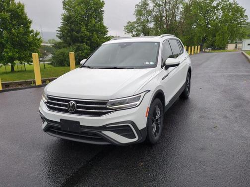 Pure White 2024 Volkswagen Tiguan 2.0T SE 4MOTION