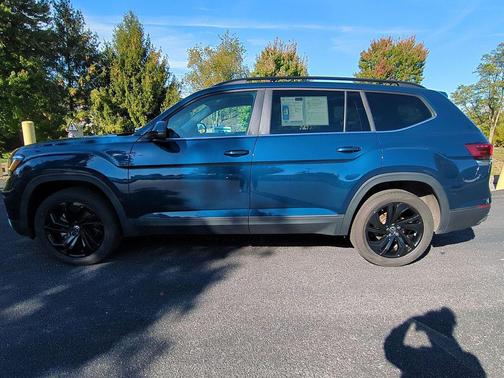 2023 Volkswagen Atlas 3.6L SE w/Technology