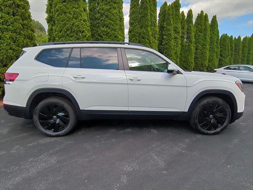2025 Volkswagen Atlas 2.0T SE w/Technology 4MOTION