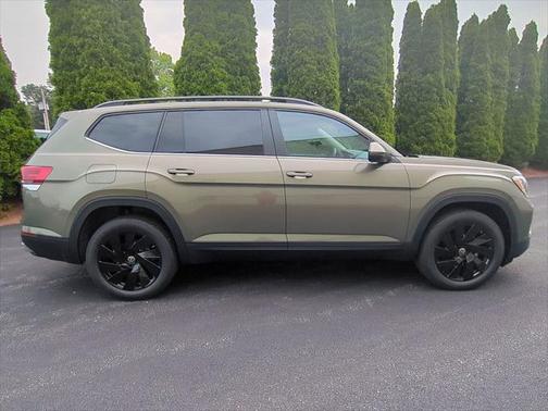 2025 Volkswagen Atlas 2.0T SE w/Technology 4MOTION