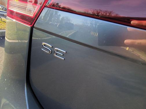 2023 Volkswagen Tiguan 2.0T SE R-Line Black 4MOTION