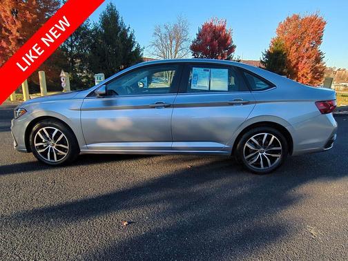 2025 Volkswagen Jetta 1.5T SE