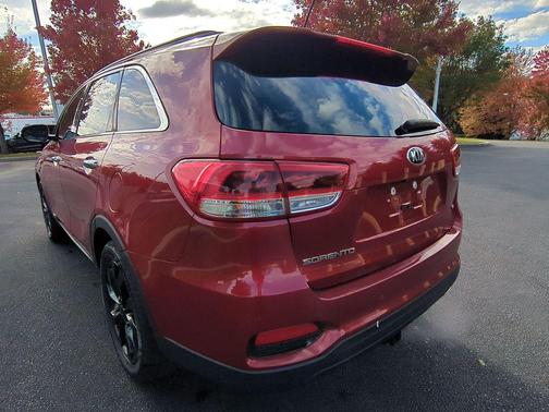 2019 Kia Sorento S