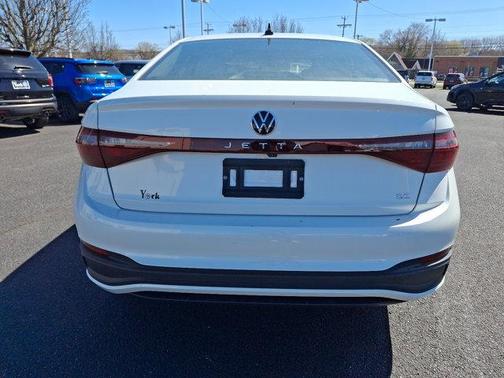 2025 Volkswagen Jetta 1.5T SE