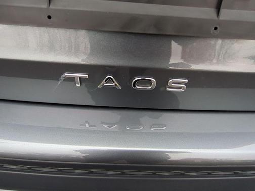 2024 Volkswagen Taos 1.5T SEL