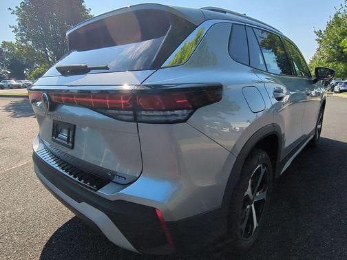 2025 Volkswagen Tiguan 2.0T SE 4MOTION