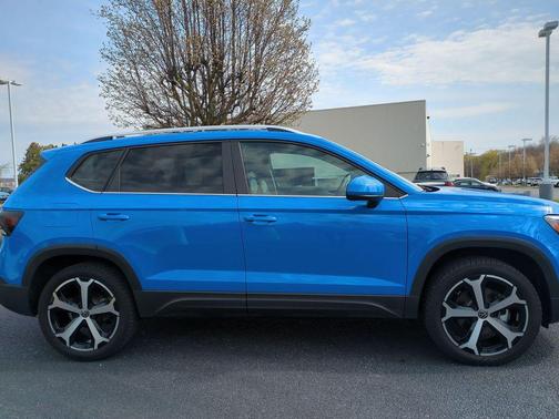 2025 Volkswagen Taos 1.5T SEL