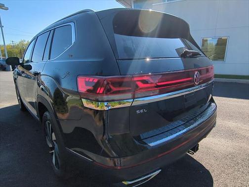 2025 Volkswagen Atlas 2.0T SEL