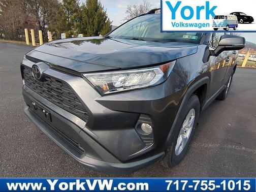 2020 Toyota RAV4 XLE