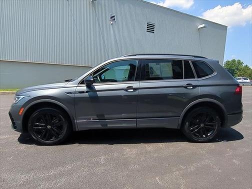 2022 Volkswagen Tiguan 2.0T SE R-Line Black 4MOTION