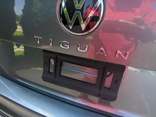 2022 Volkswagen Tiguan 2.0T SE R-Line Black 4MOTION