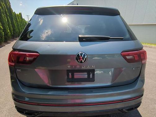 2022 Volkswagen Tiguan 2.0T SE R-Line Black 4MOTION