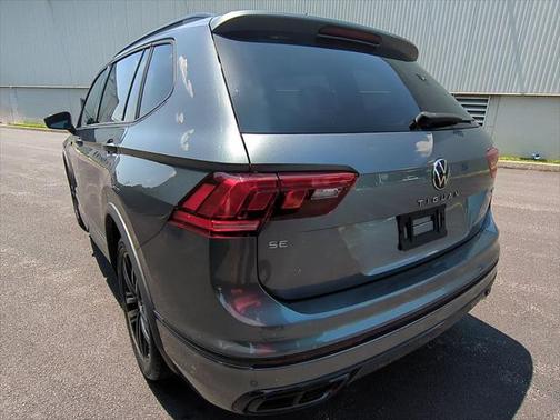 2022 Volkswagen Tiguan 2.0T SE R-Line Black 4MOTION