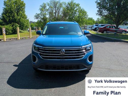 Avocado Green Pearl 2026 Volkswagen Atlas 2.0T SE w/Technology 4MOTION