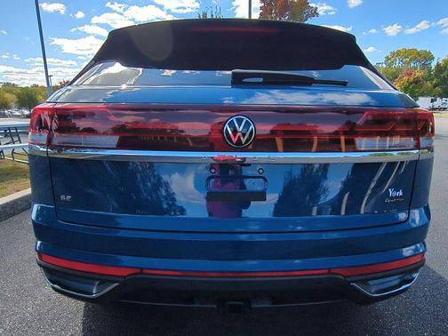 2026 Volkswagen Atlas Cross Sport 2.0T SE w/Technology 4MOTION