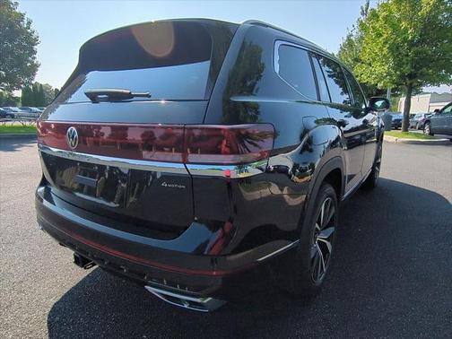 2025 Volkswagen Atlas 2.0T SEL Premium R-Line 4MOTION