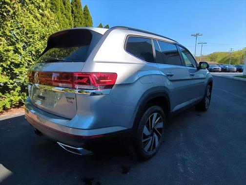 2025 Volkswagen Atlas 2.0T SE w/Technology 4MOTION