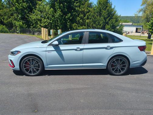 Monument Gray 2026 Volkswagen Jetta GLI 2.0T Autobahn