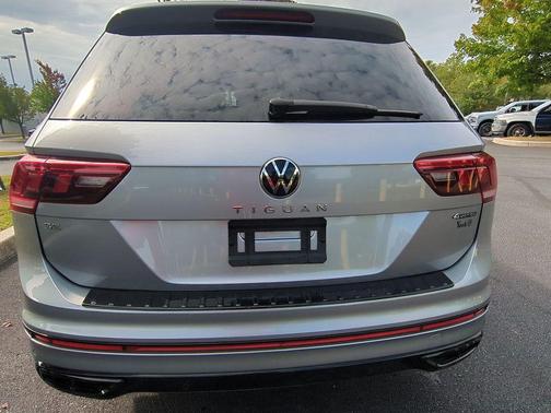 2024 Volkswagen Tiguan 2.0T SE R-Line Black 4MOTION