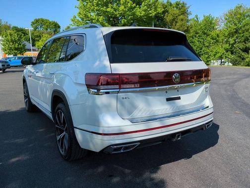 Opal White Pearl 2026 Volkswagen Atlas 2.0T SEL Premium R-Line 4MOTION
