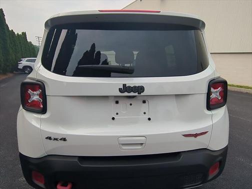 2022 Jeep Renegade Trailhawk