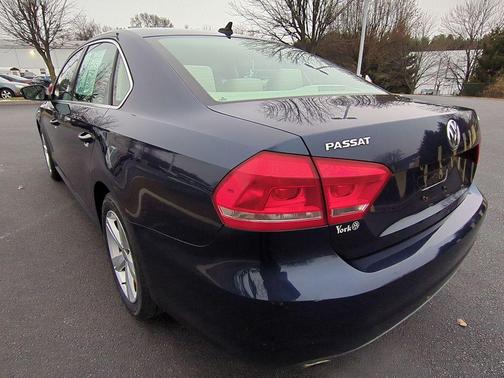 2014 Volkswagen Passat 1.8T Auto SE