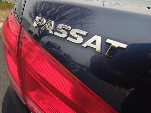 2014 Volkswagen Passat 1.8T Auto SE