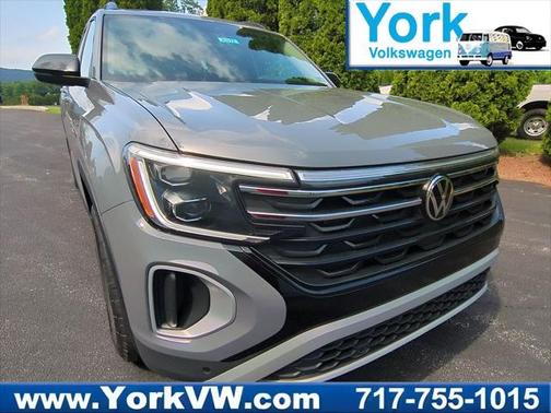 2025 Volkswagen Atlas 2.0T Peak Edition