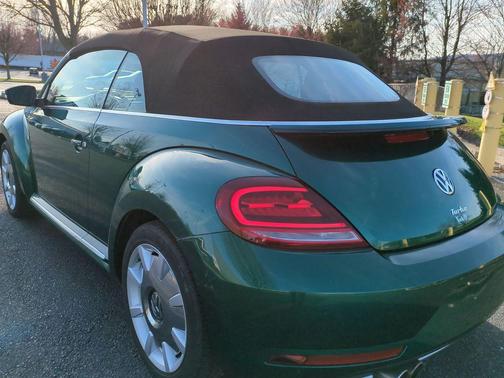 2018 Volkswagen Beetle 2.0T SE