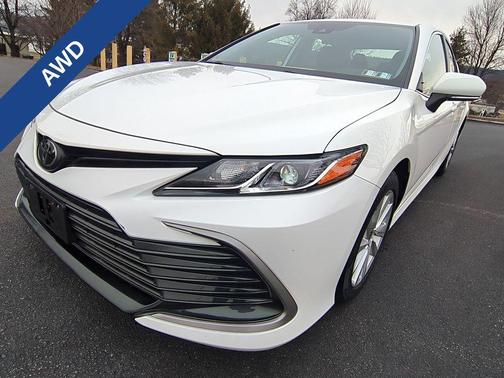 2024 Toyota Camry LE