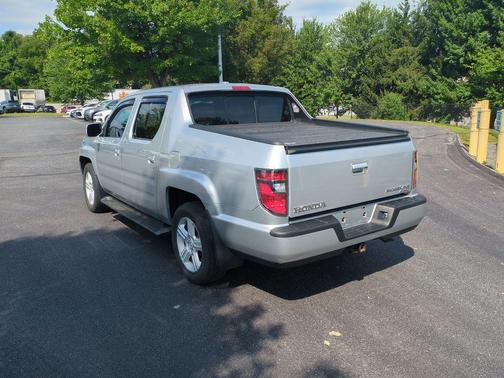 Alabaster Silver Metallic 2013 Honda Ridgeline RTL