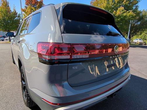 2025 Volkswagen Atlas 2.0T Peak Edition