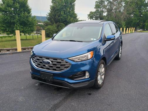 Blue Metallic 2020 Ford Edge Titanium