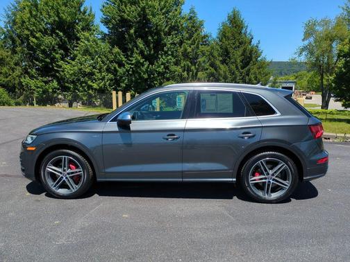 Daytona Gray Pearl 2018 Audi SQ5 3.0T Prestige