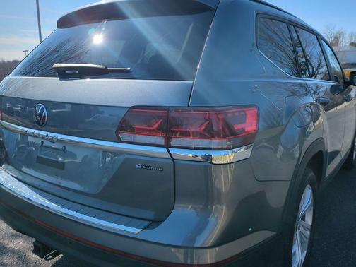 2023 Volkswagen Atlas 3.6L SE w/Technology