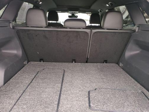 2024 Volkswagen Atlas Cross Sport 2.0T SE w/Technology 4MOTION