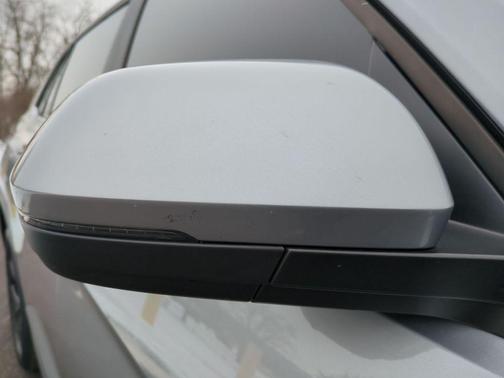 2024 Volkswagen Atlas Cross Sport 2.0T SE w/Technology 4MOTION