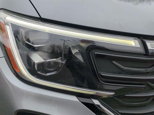 2024 Volkswagen Atlas Cross Sport 2.0T SE w/Technology 4MOTION