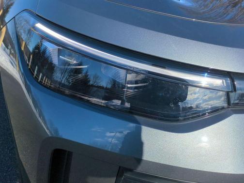 2025 Volkswagen Tiguan 2.0T SE 4MOTION