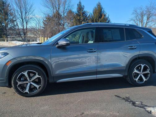 2025 Volkswagen Tiguan 2.0T SE 4MOTION