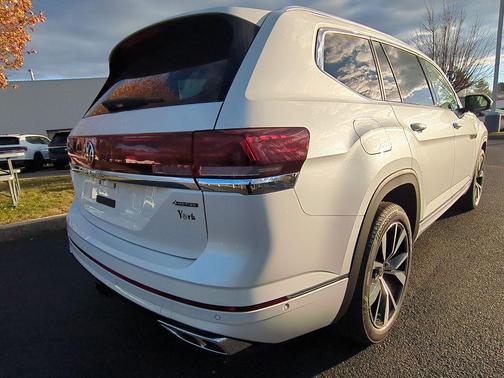 2026 Volkswagen Atlas 2.0T SEL Premium R-Line 4MOTION