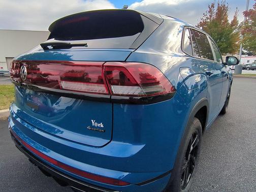 2026 Volkswagen Atlas Cross Sport 2.0T SEL