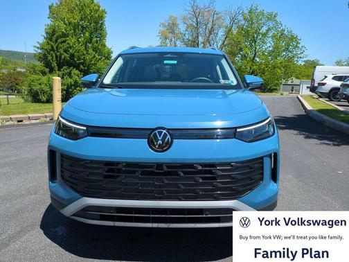 Monterey Blue Pearl 2026 Volkswagen Tiguan 2.0T SE 4MOTION