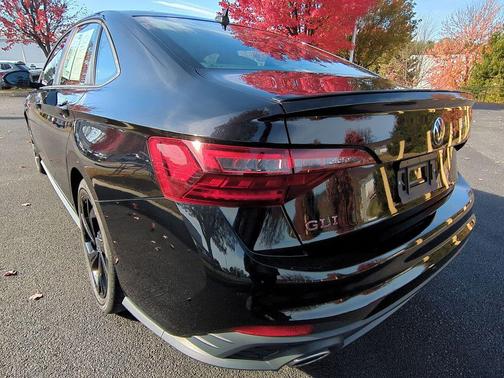 2024 Volkswagen Jetta GLI 2.0T Autobahn