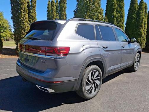 2025 Volkswagen Atlas 2.0T SE w/Technology 4MOTION