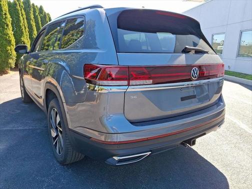 2025 Volkswagen Atlas 2.0T SE w/Technology 4MOTION